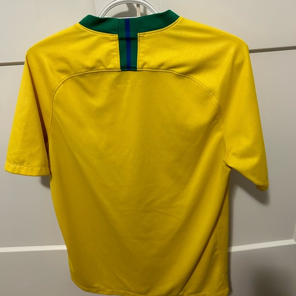 Selling some lightly used clothing and brand new af1, 60 for all not sneakers - Picture 3 of 16